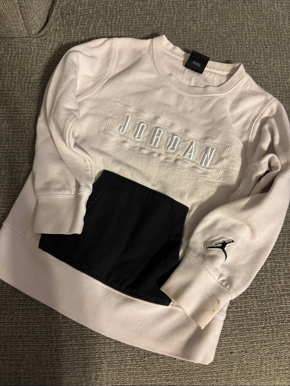 Jordan Kids Sweatshirt in White with Black Pocket